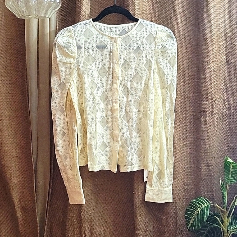 Long sleeve button up